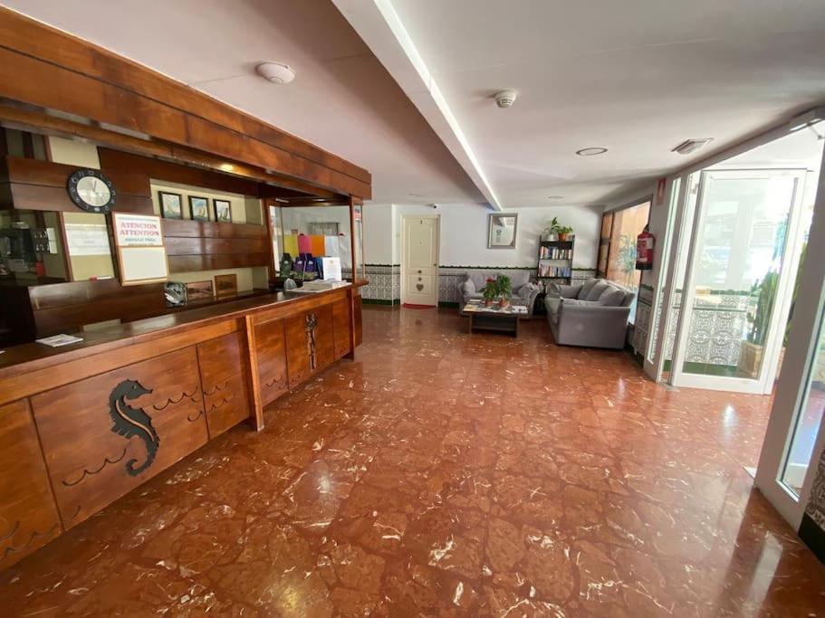 Atico C/vistas, Recep 24h, Piscinas Y Parking Benalmádena