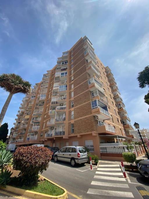 Atico C/vistas, Recep 24h, Piscinas Y Parking Benalmádena